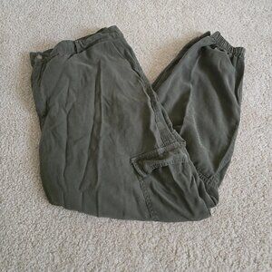 ONLY CARMAKOMA cargo jogger pant/ size 20